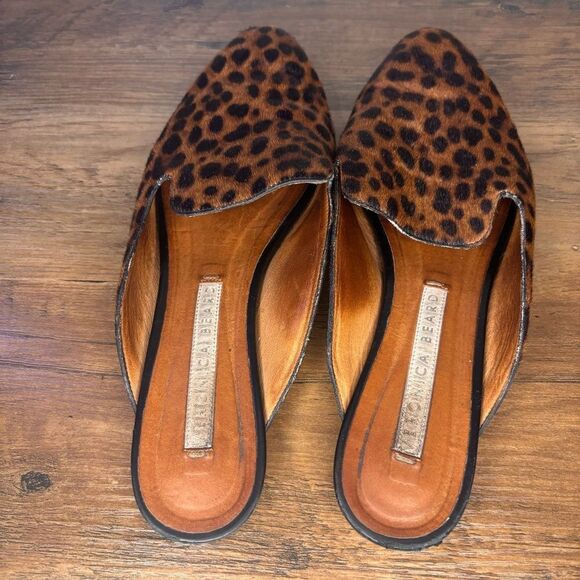 Veronica Beard
Ponyhair Animal Print Mules Size 38 - Picture 4 of 8